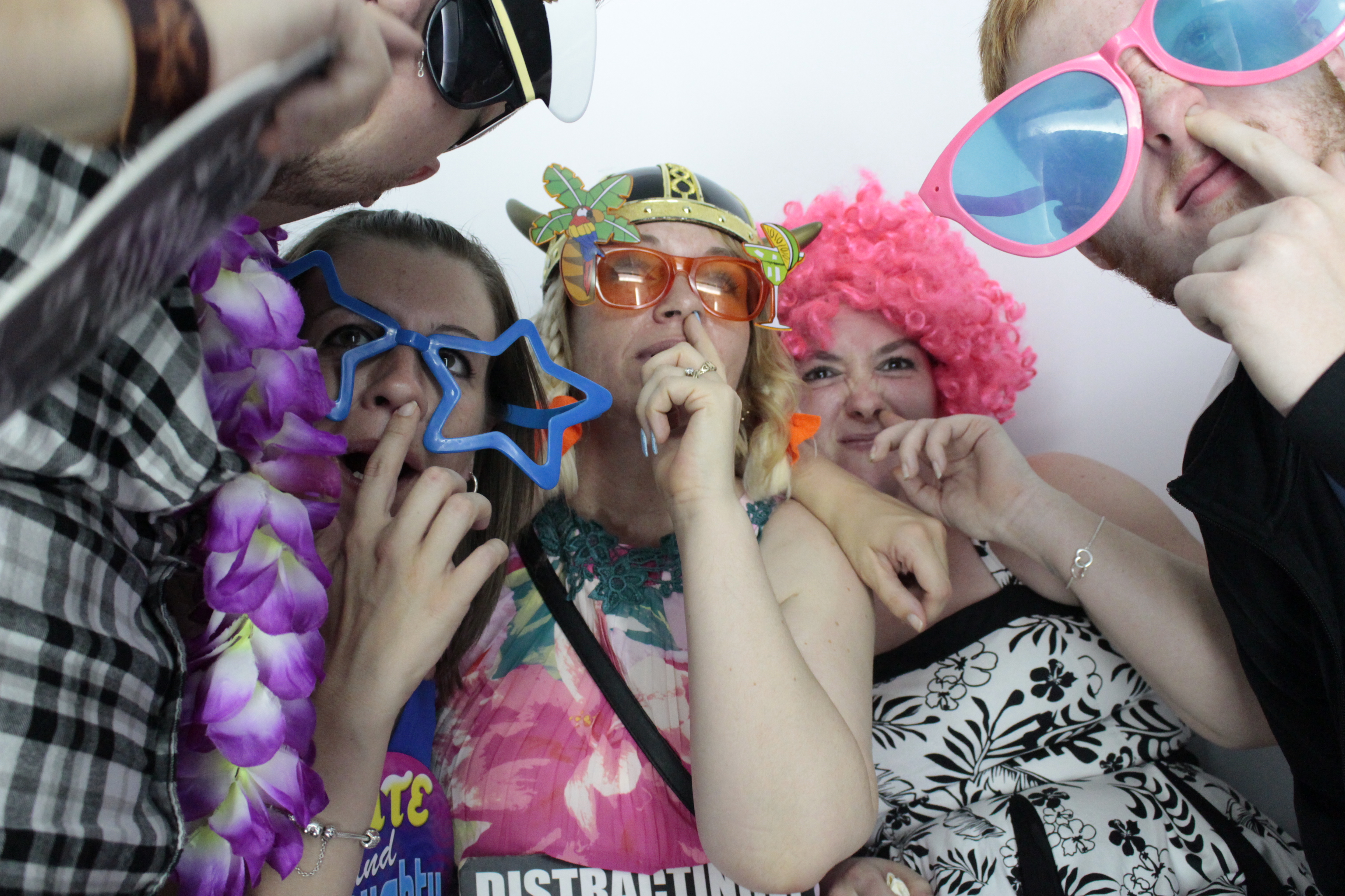Kerry's 30th Birthday | View more photos from the event at gallery.myphotoboothexperience.co.uk/u/MyPhotoBoothExperienceLtd/Kerrys-30th-Birthday